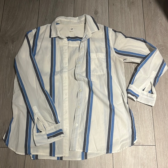GAP button down shirt - Picture 1 of 3